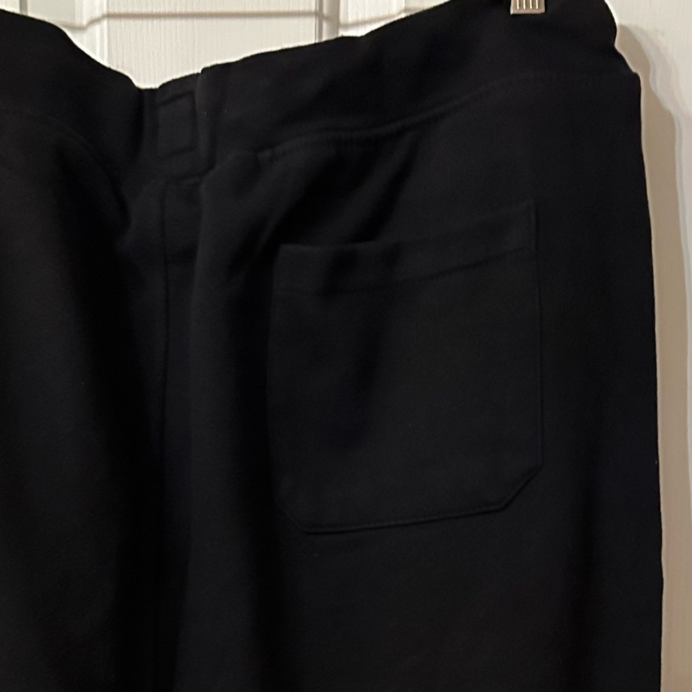 Imperious Sweatpants - Picture 8 of 9
